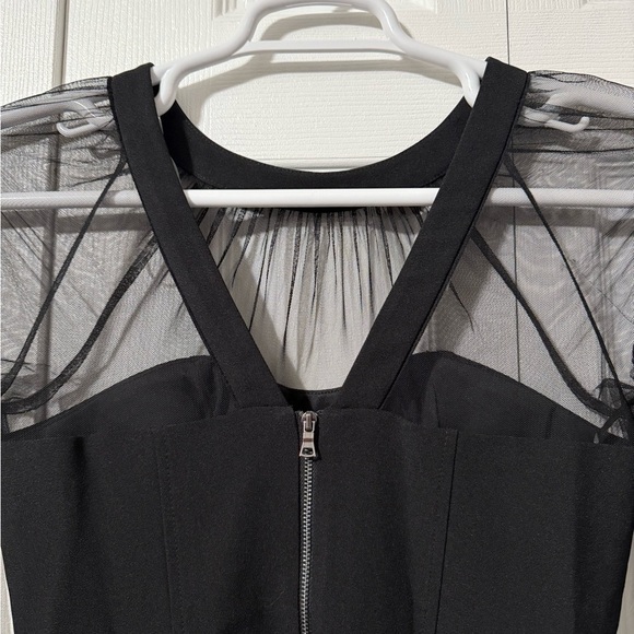 Maggy London Women’s NWT Carmindy Illusion Long Sleeve Midi Dress $158 - Picture 15 of 16